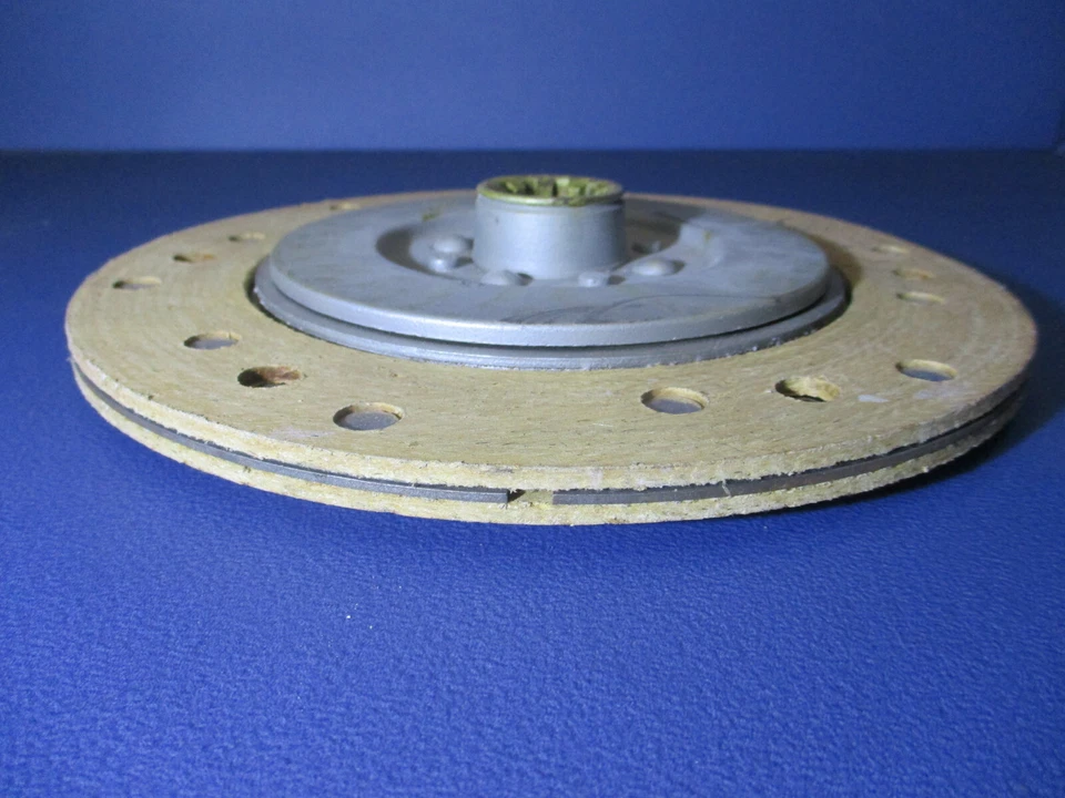 Kupplungsscheibe komplett  für BMW 2,6 Ltr BMW 3,2 Ltr  Oldtimer   133 312 02 00 - Bild 2 von 4