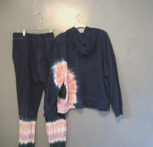 WILDFOX SUDADERA CON CAPUCHA Y PANTALÓN, AZUL MARINO CON RÁFAGAS DE COLOR, MUJER TALLA XL Foto 4 de 4