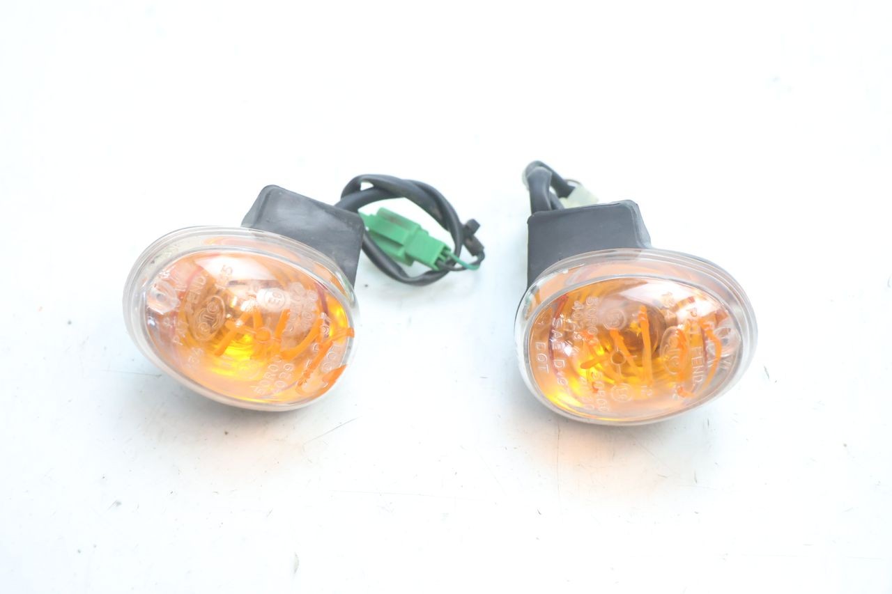 FRONT TURN SIGNAL - MBK BOOSTER SPIRIT 50 (2004 - 2017)