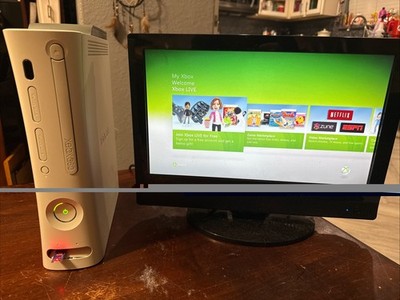 Microsoft Xbox 360 NXE Dashboard White Console Falcon Version