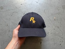 Cappello Rockstar Games Promo Blu Navy Giallo Logo Ricamato Flexfit Fitted L-XL