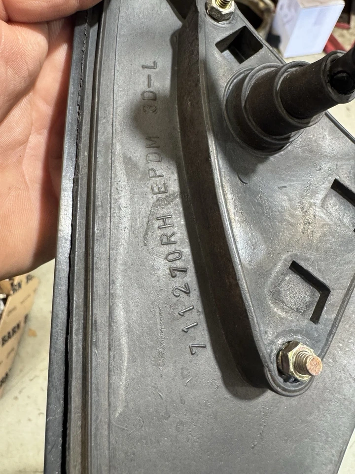 1992-1995 HONDA CIVIC Right Passenger Side View Manual Control Door Mirror OEM - Image 4 of 4