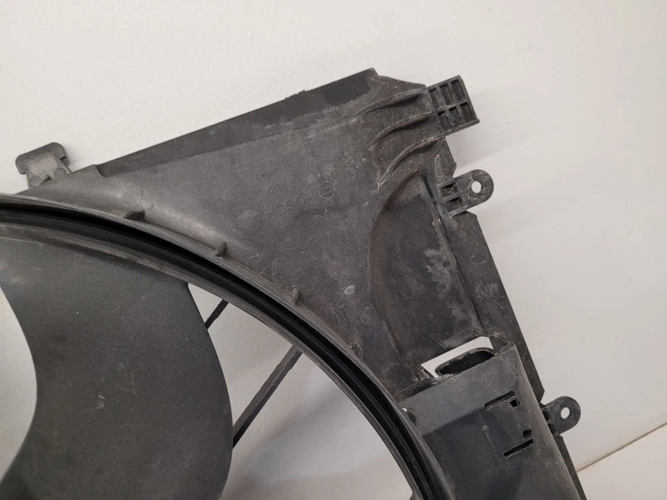 10-17 MERCEDES E CLASS Radiator Fan Motor 207 Type Fan Assembly 2049066802      Foto 4 de 4