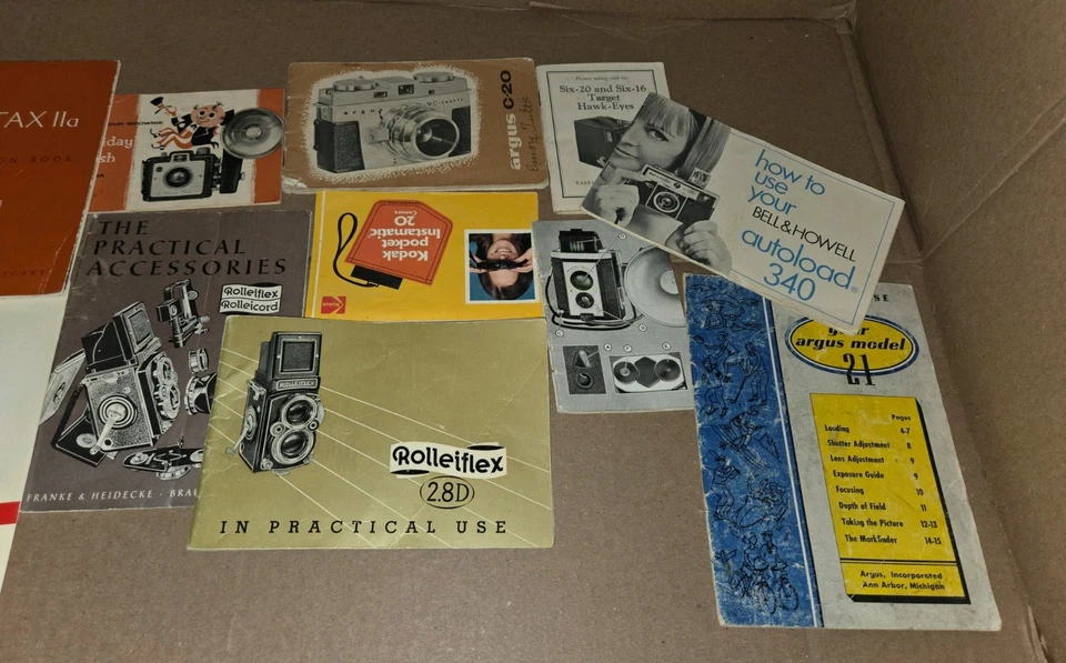 Lote de manuais de instruções e folhetos antigos para câmeras – Zeiss, Rolleiflex, Argus, - Imagem 3 de 3