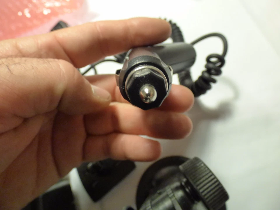 TOMTOM Windscreen Mount Holder XDA Siemens SX56 Qtek 2020 1010 Car Charger - Image 4 of 4