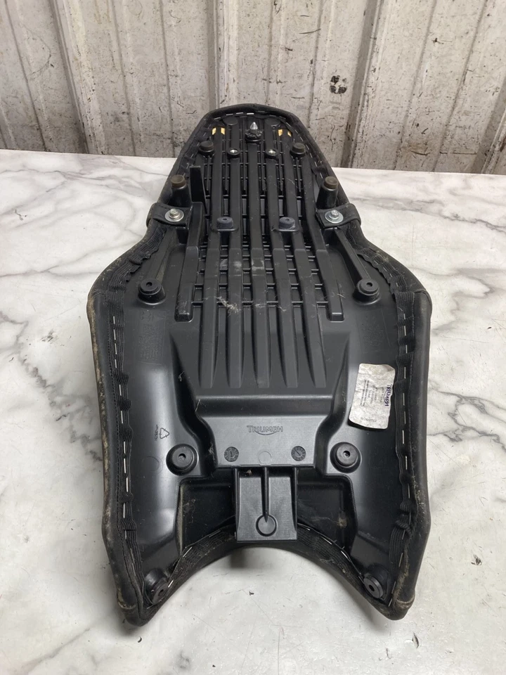 13 Triumph Street Triple seat - Изображение 4 из 4