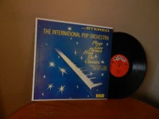 The International Pop Orchestra: Plays Love Themes From The Classics