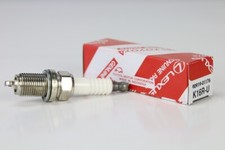 1 x Genuine Toyota Spark Plug for 4 RUNNER Landcruiser Tarago Yaris
