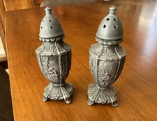 W.B. Mfg Co. (Weidlich Bros) Silver Plate Salt & Pepper Shakers 2312