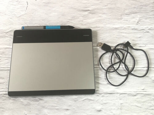 Wacom Intuos CTH-480 Pen and Touch Small Tablet used in JP osu! - Picture 1 of 7