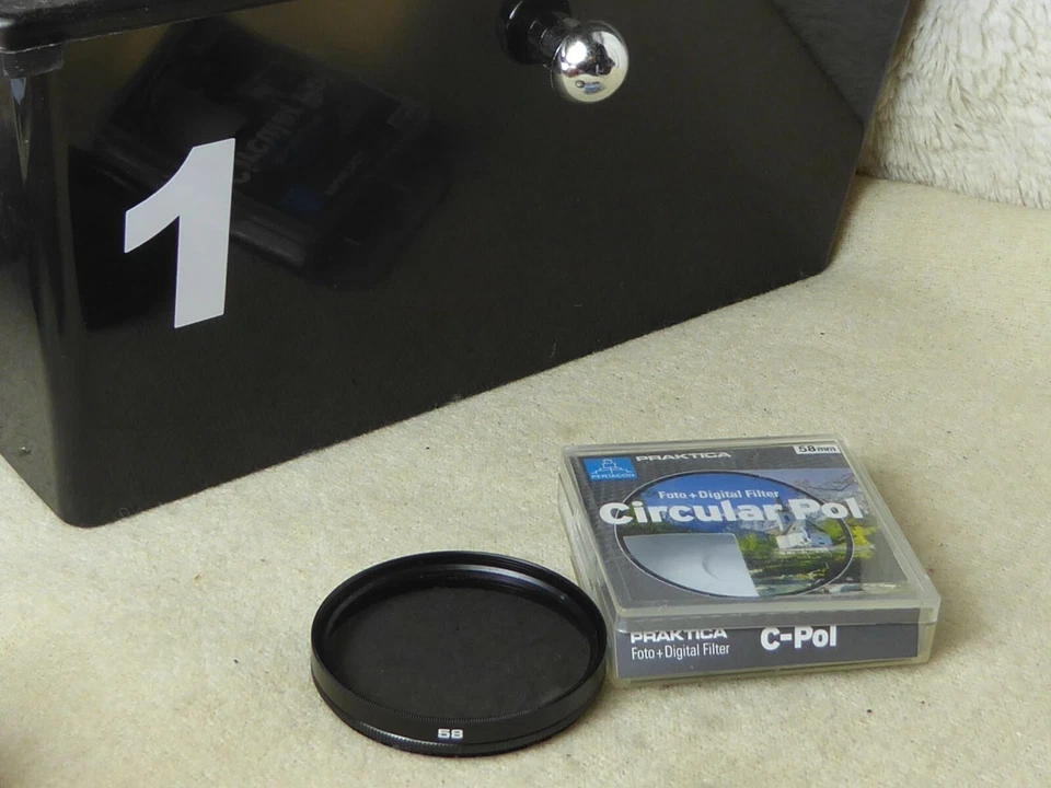 Praktica Circular Polarising Filter 58mm GENUINE RARE ITEM  - Image 4 of 4