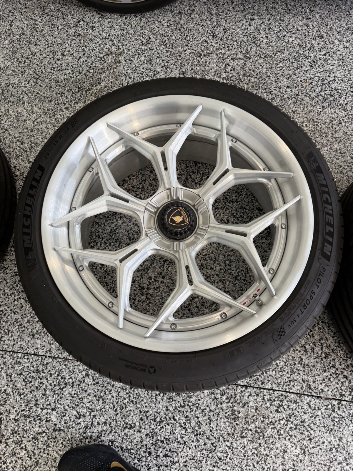23" Lamborghini Urus S SE Performante Forged Concave Incurve Wheels - Centerlock