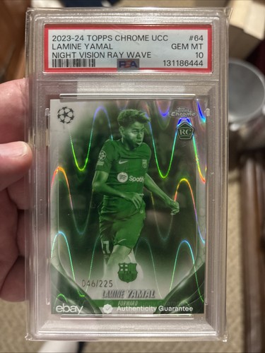 Lamine Yamal [Night Vision Refractor] #64 2023 Topps Chrome UEFA Club card