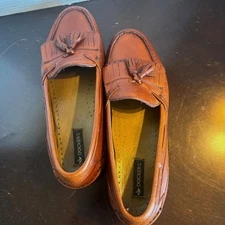Dockers Mens Brown Leather Tassel Loafers Size 10M Slip-On Dress Shoes
