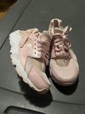 Nike Huarache Run SE GS Girls Youth Pink Running Shoes 904538-600 Size 4Y
