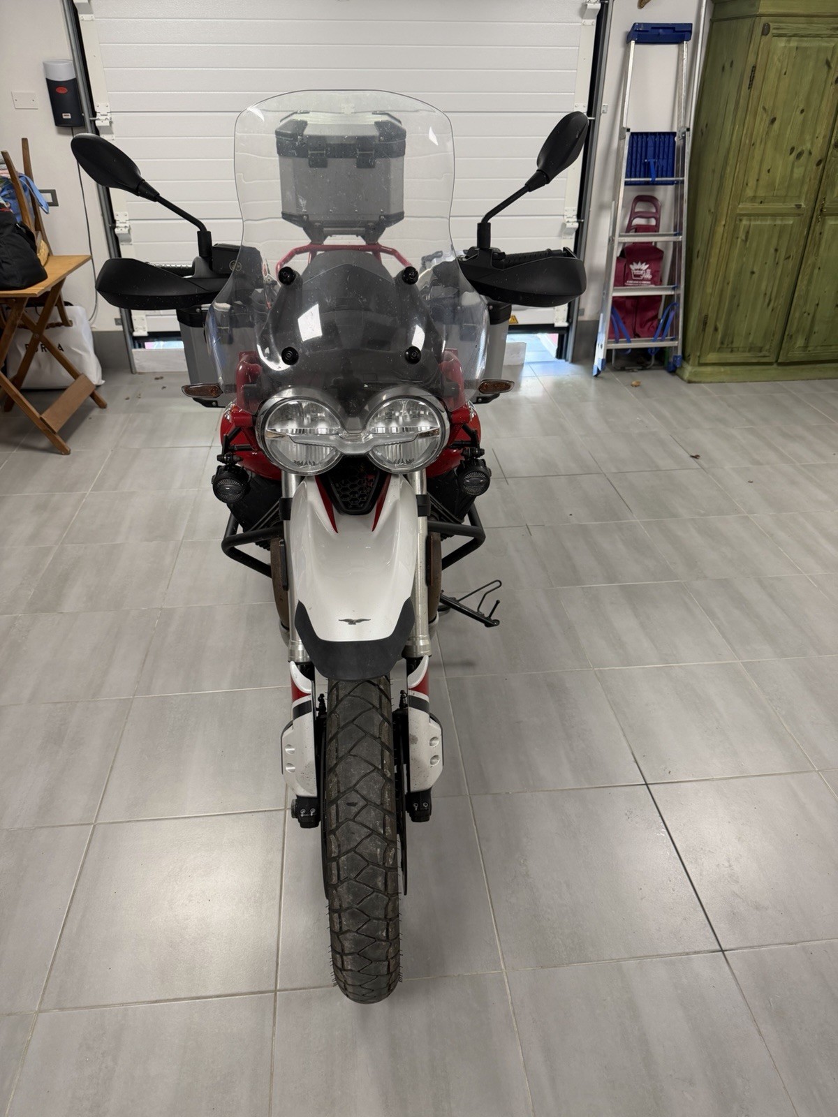 Moto Guzzi V85TT