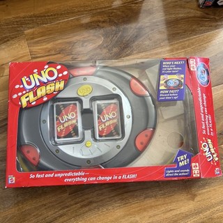 Mattel Uno Flash Electronic Card Game 2007 Set