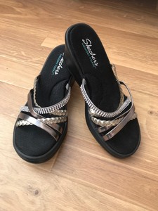 skechers wedge sandals uk