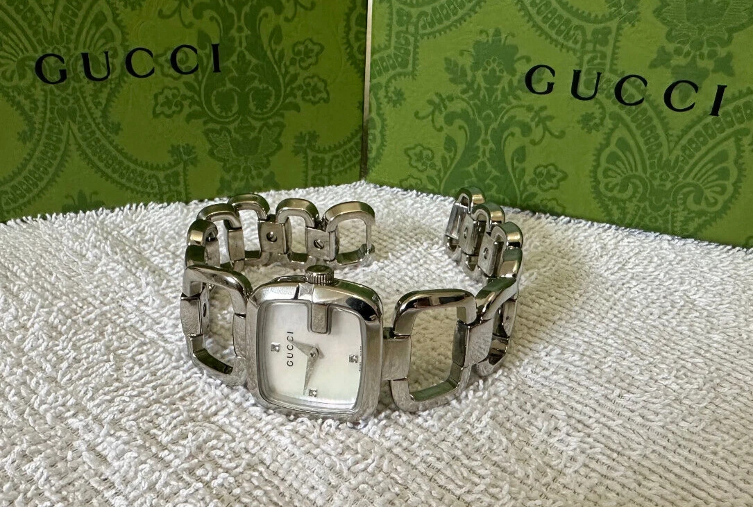 montre classique femme gucci g collection ya125502 cadran nacre s/acier