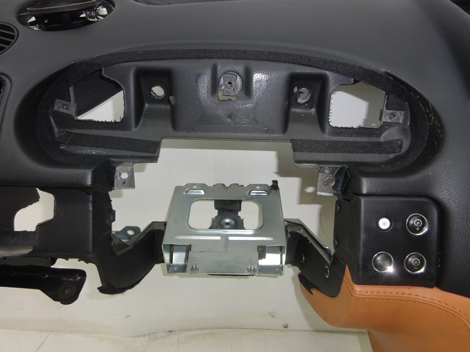 03-08 Maserati Quattroporte Front Dash Board Dashboard Panel Black OEM DE2209250