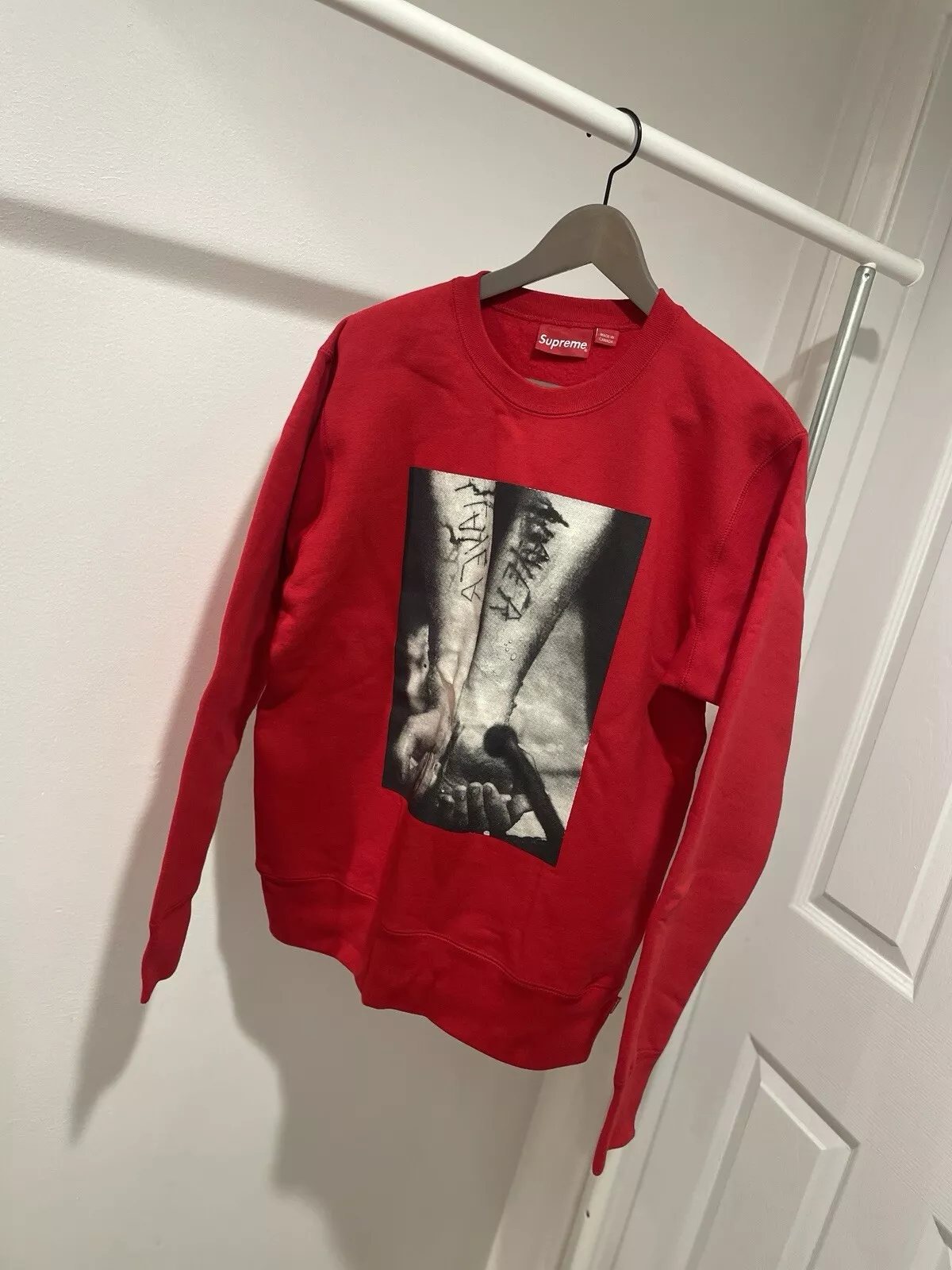Sweat à capuche rouge col rond Supreme Slayer Forearms Cutter M