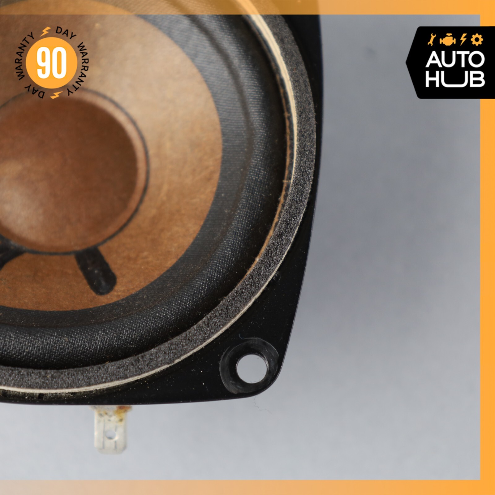 03-19 Maserati Quattroporte M139 Dashboard Dash Center Audio Speaker Bose OEM