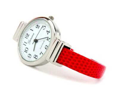 Women\'s Red Analog Quartz Asymmetrical Snake Shape Bangle Fit Bracelet Watch Red Snake Style Band Slim Case Women main image 4