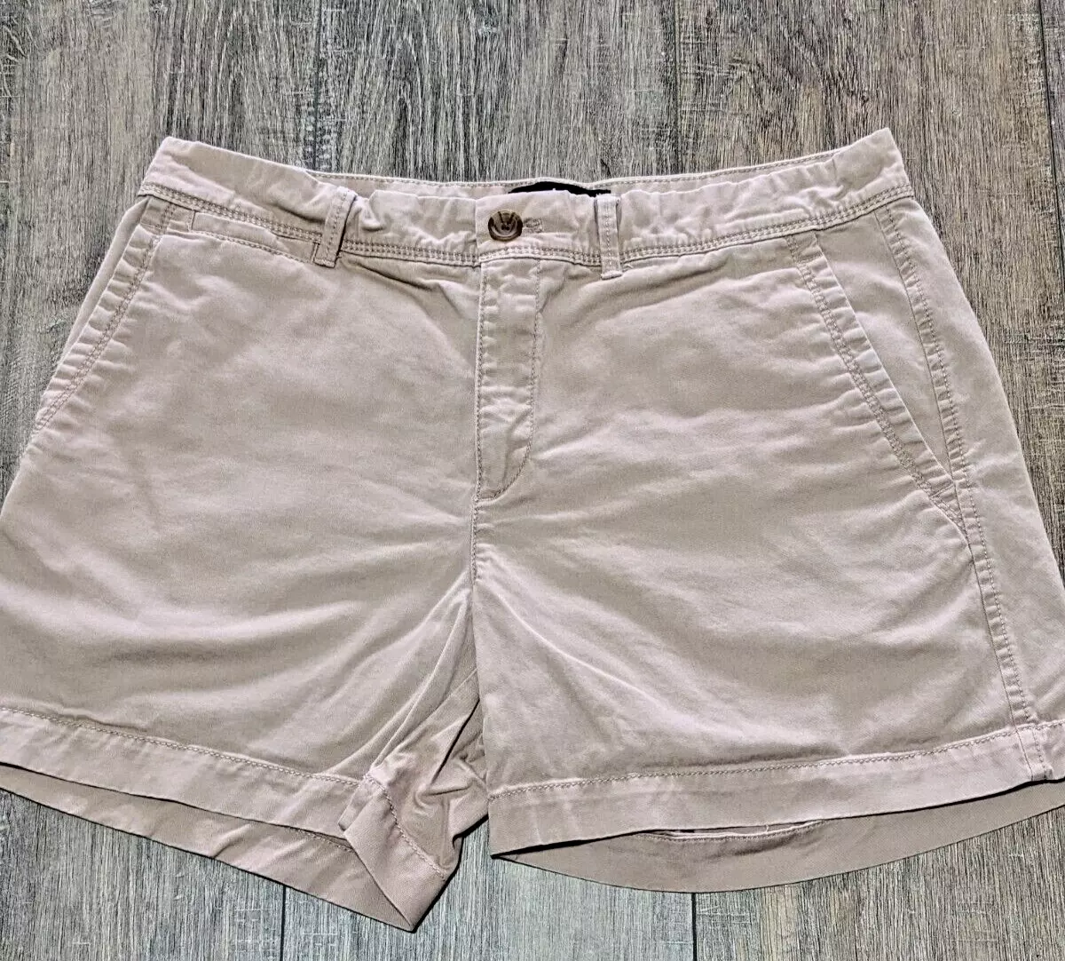 Banana republic hotsell khaki shorts