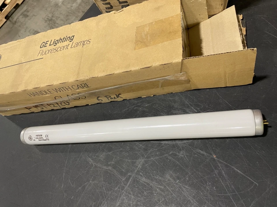 (6 lamps) GE Lighting 10183 Fluorescent F15T12/CW New/OB - Image 2 of 3