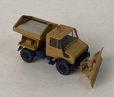 Wiking Germany HO 1:87 646 Mercedes Unimog Plow Truck