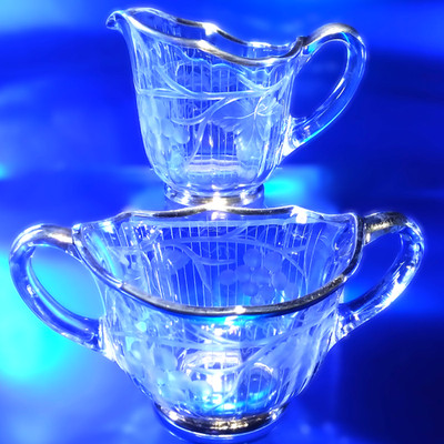 ABP SINCLAIR GRAPES Sugar & Creamer Vertical Lines Silver Overlay Base & Rim