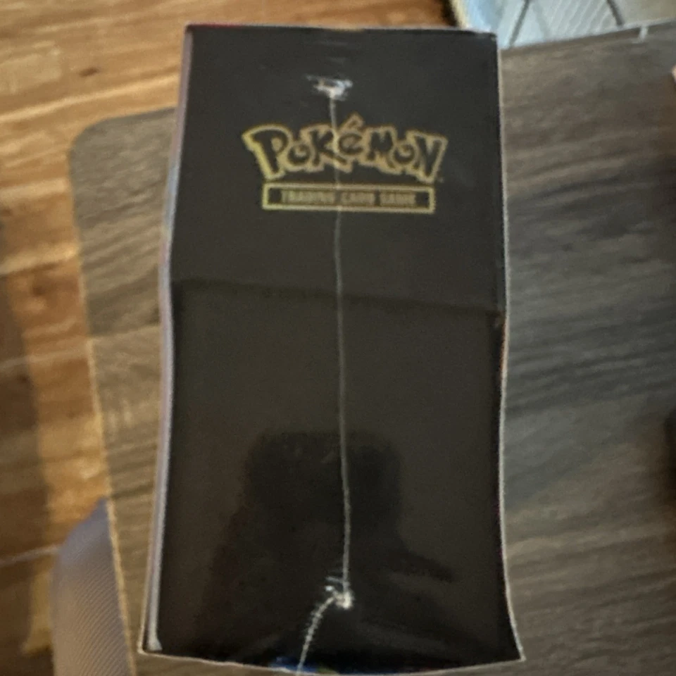 Caja Entrenador Pokémon Mega Evolución Elite - Mega Gardevoir (ME1) Foto 4 de 4