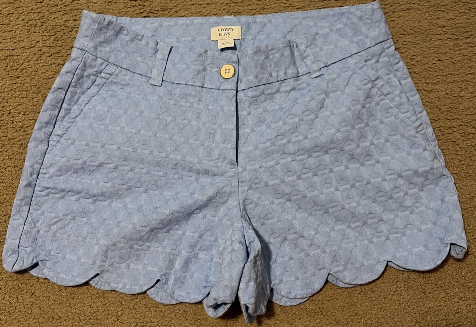 Crown and Ivy Women’s Scalloped Shorts Size 6
