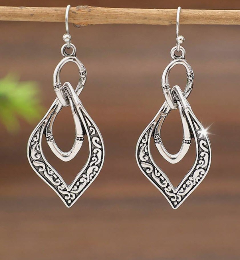 BRIGHTON BEACH Silvery Carved Pattern Earrings