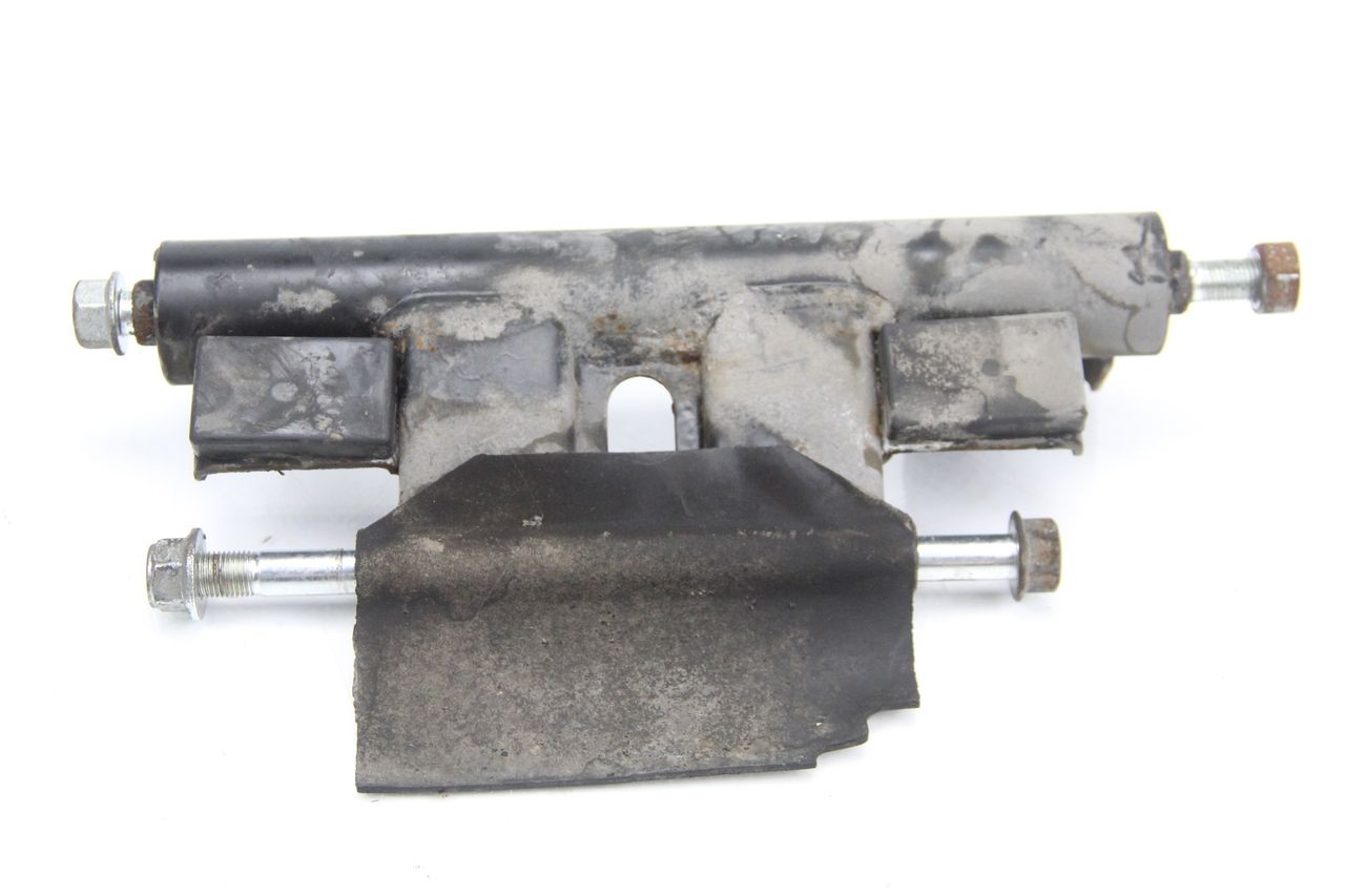 SOPORTE DEL MOTOR - SUZUKI BURGMAN 125 (2007 - 2014)