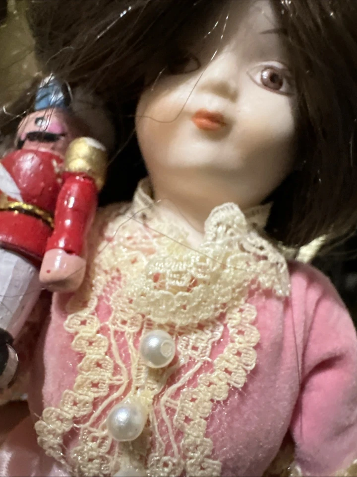 Muñeca Samantha American Girl de colección primera muñeca de porcelana y cascanueces Foto 4 de 4