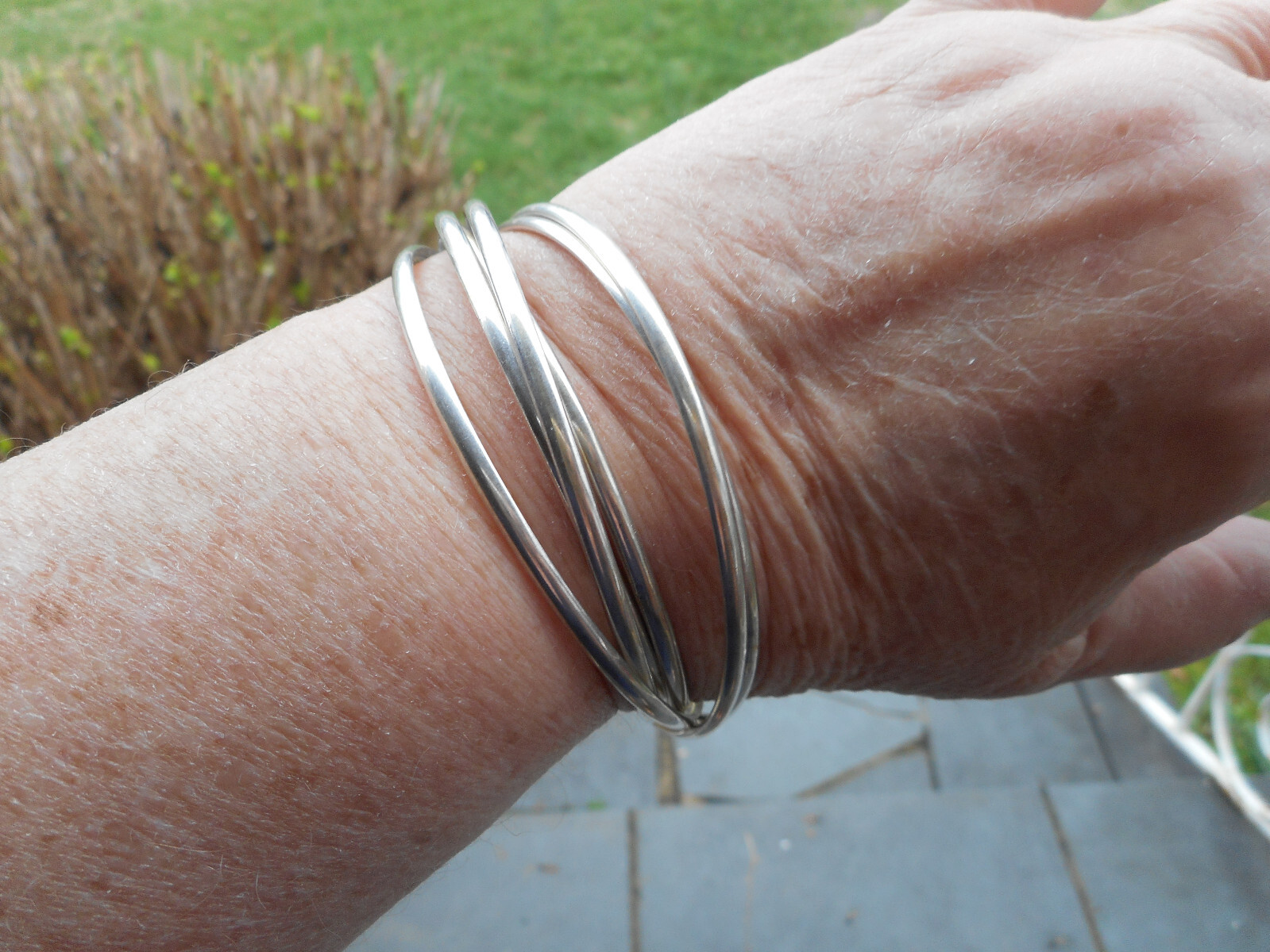 Single Sterling Silver Bangle Bracelet Composed o… - image 12