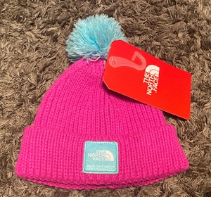 baby box logo pom beanie