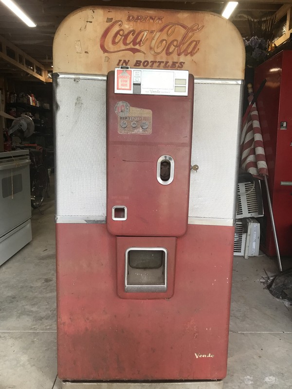 1950's Vintage Vendo V80 Coca-Cola Vending  Machine