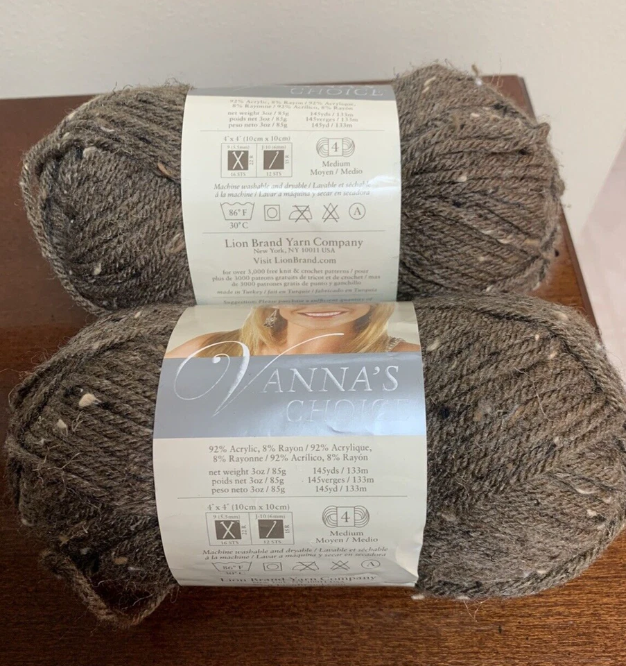 Lote de 2 hilos acrílicos marca Vanna’s Choice Lion 3 oz 1 - tweed cebada # 403 Foto 3 de 3