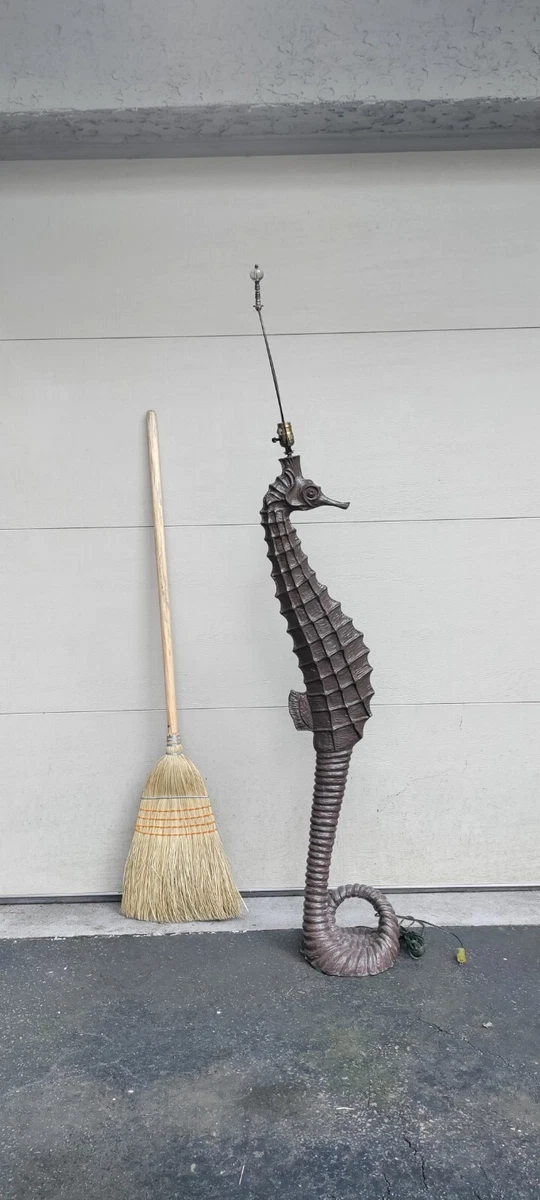 Seahorse 2024 floor lamp