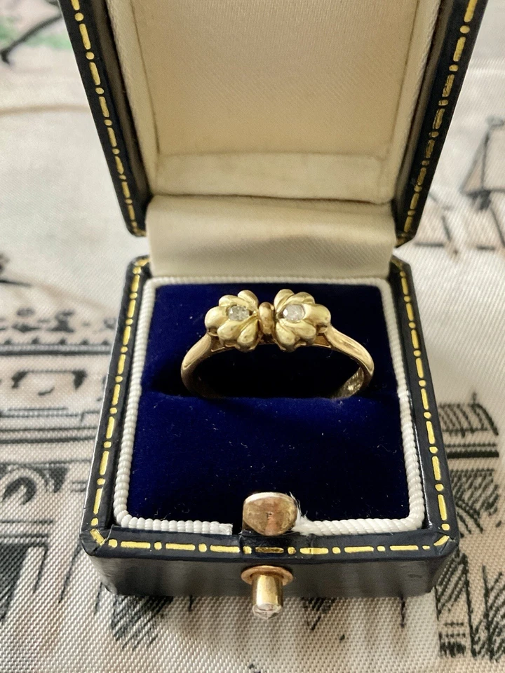 DIAMANT, OR JAUNE ET VERT DE 18k 750, BELLE BAGUE ANCIENNE, POINÇON  - Photo 2/4