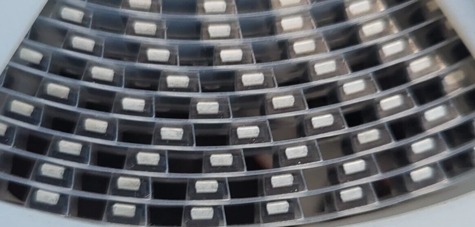 TVS VISHAY SMBJ7.5CA-E3/52 IC 600W 7.5V 5% BIDIR SMB A/S (SMB) 12M 50/PK (R5S1.5) Foto 2 de 4