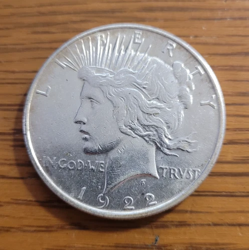 1922  Peace Dollar  -  Great Details & Luster - Up to AU Condition