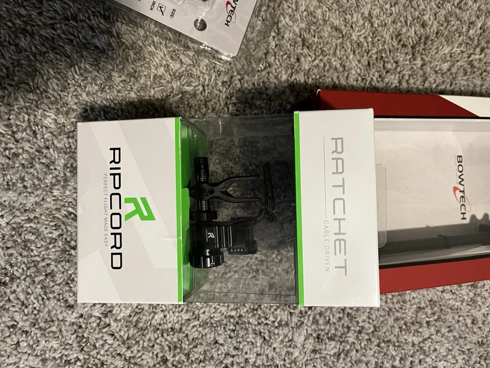 Kit de accesorios Bowtech paquete de soporte de árbol para arco compuesto Foto 2 de 4