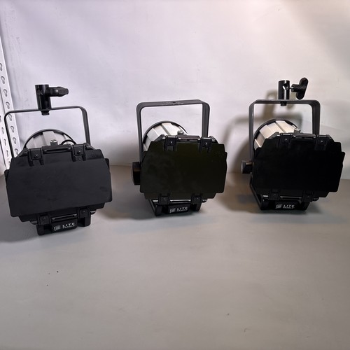 LOT OF 3x Litepanels Sola 4 Daylight LED Fresnel light with Barndoor / USED