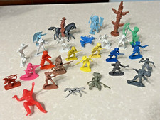 VTG Lot Of 28 Cowboys and Indians, Totem Pole Horses Plastic Action Figures