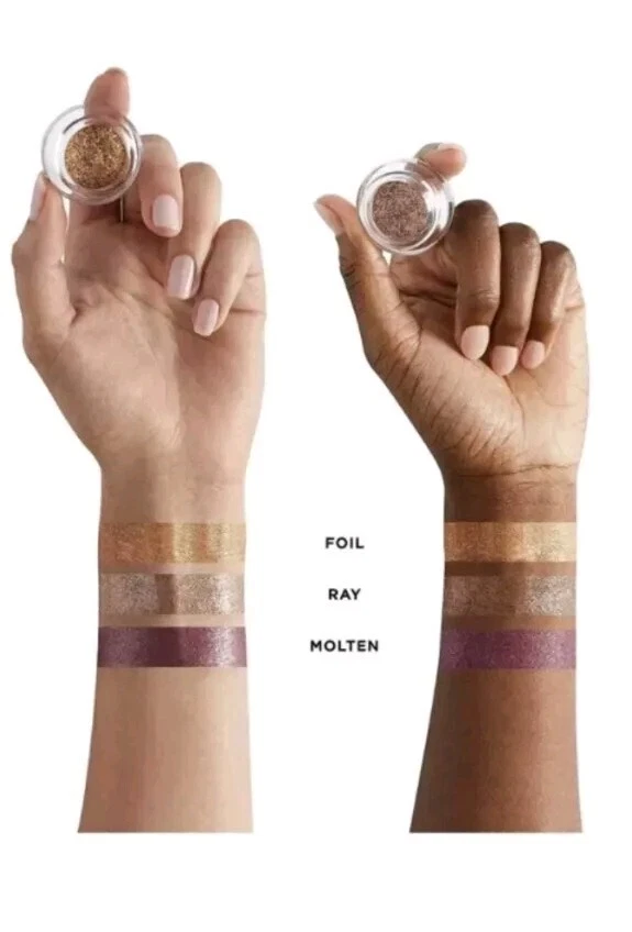 Reloj de arena luz dispersa 3 ps. Colección de sombras de ojos Glitter edición limitada nueva en caja Foto 4 de 4