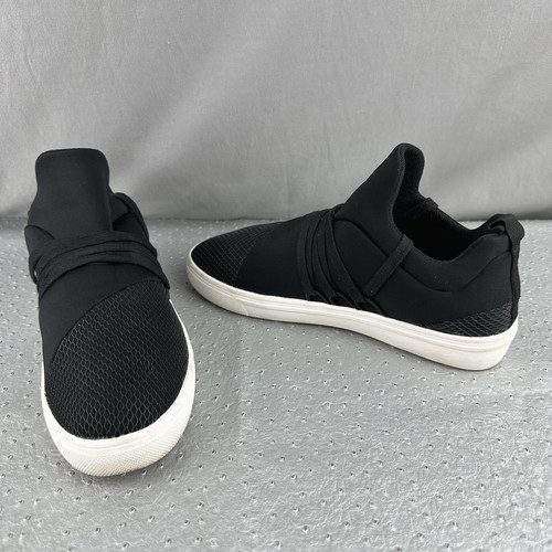 Steve Madden Womens 9M Lancer Sneaker Black Slip On Cross Straps Mesh Athleisure