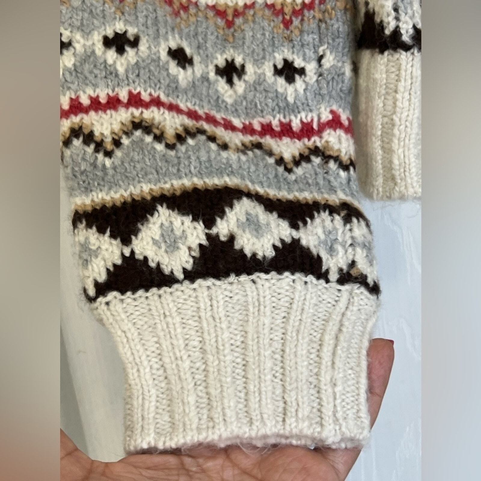 American Eagle Fair isle Pattern Button oversized… - image 13